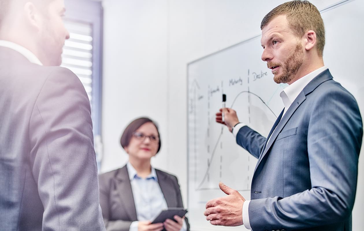 MARKTPOTENTIALE OPTIMAL NUTZEN – DANK LIFECYCLE MANAGEMENT: Unsere Kunden produzieren noch effizienter – über den kompletten Lebenszyklus ihrer Produkte.